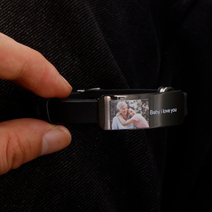 Individuelles Armband mit Fotogravur