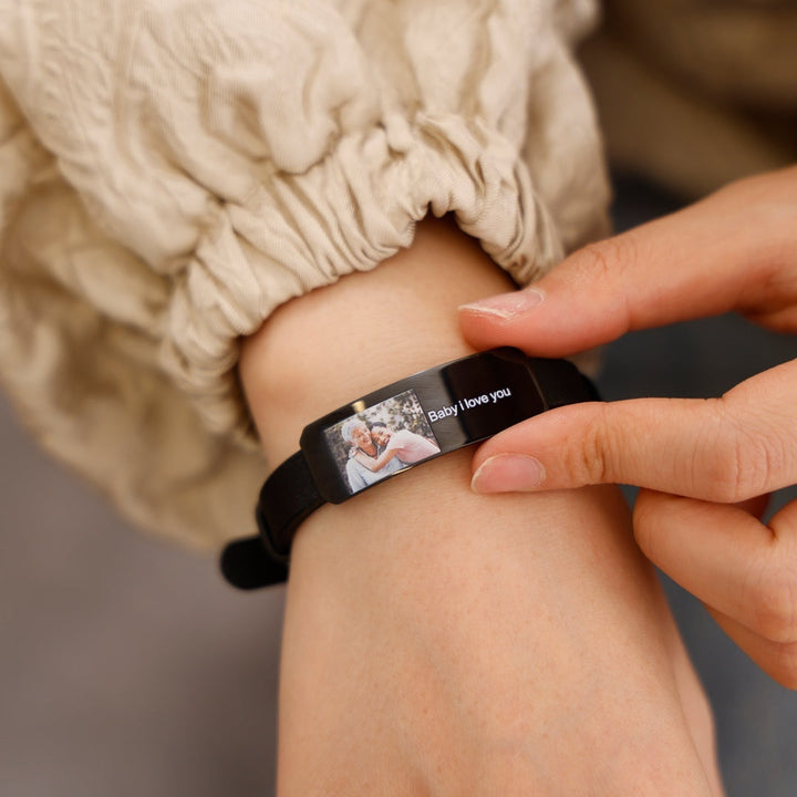 Individuelles Armband mit Fotogravur