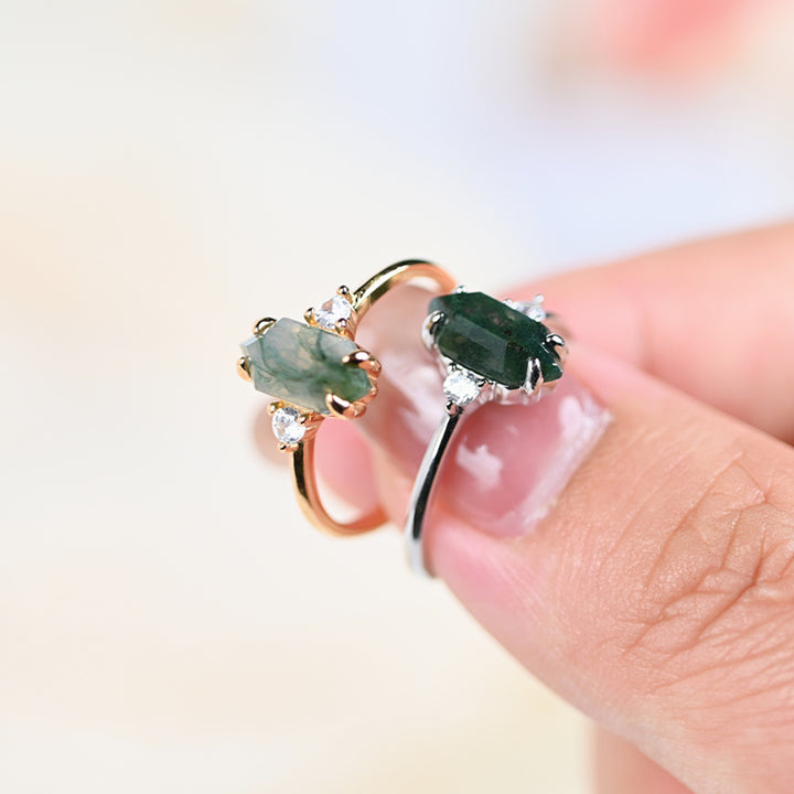Edler Smaragd-Ring ein Symbol eurer Liebe