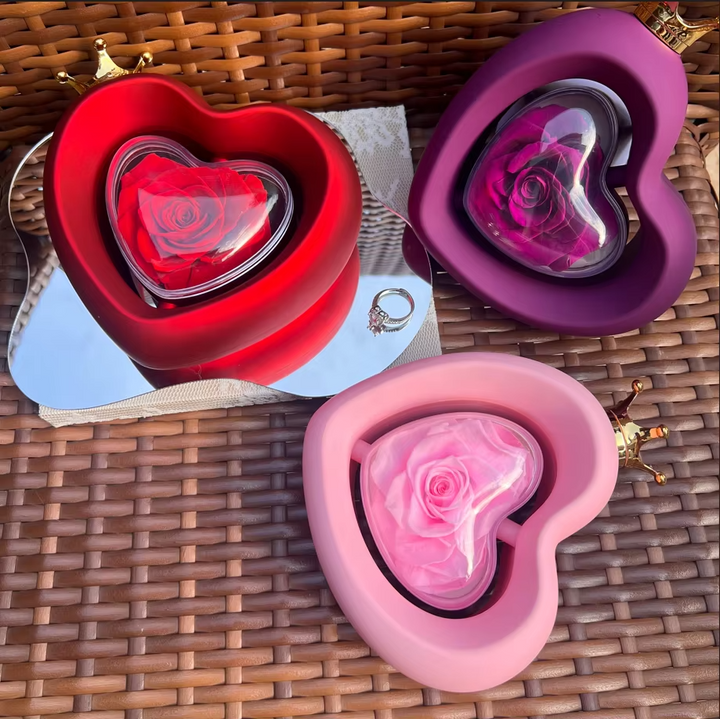 Ewige Liebe - Personalisierte Herzkette mit Gravur