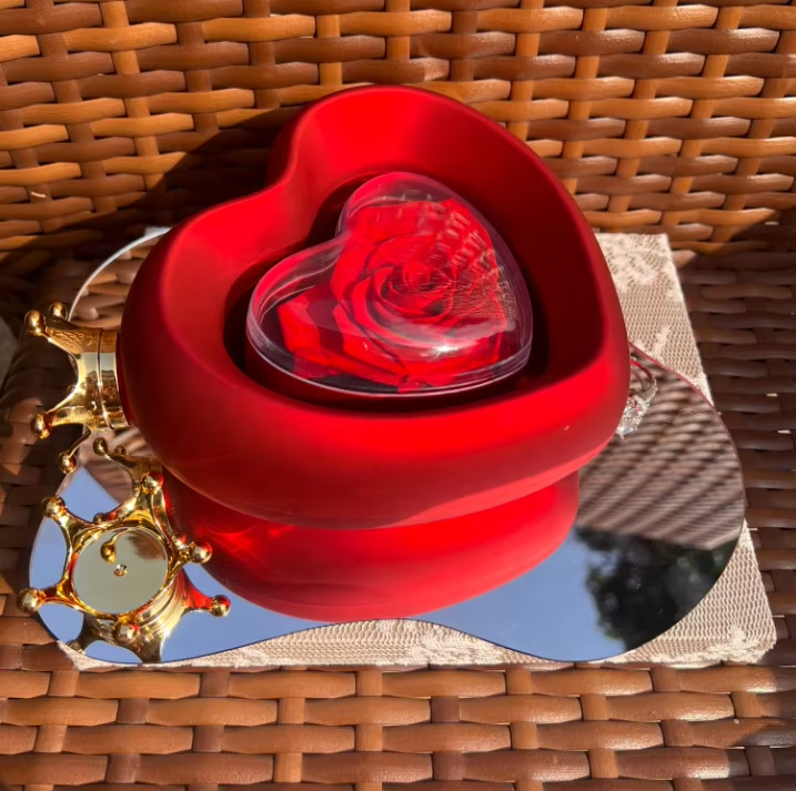 Ewige Liebe - Personalisierte Herzkette mit Gravur