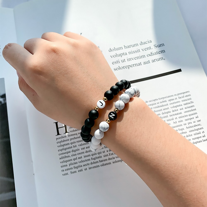 Perlenarmband mit personalisierbaren Namen